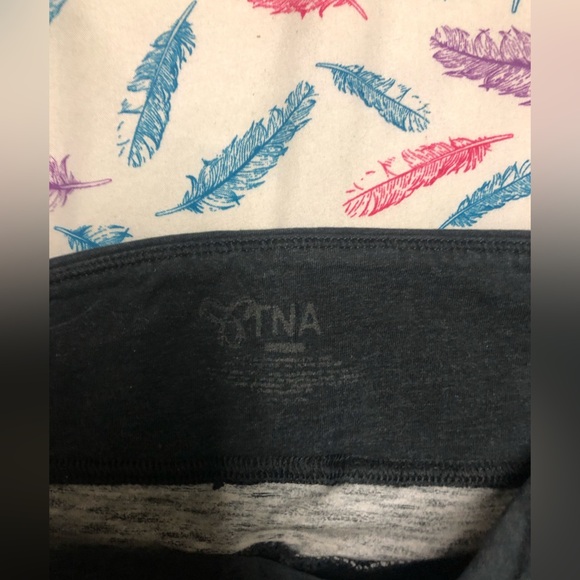 TNA Grey leggings - Picture 5 of 5